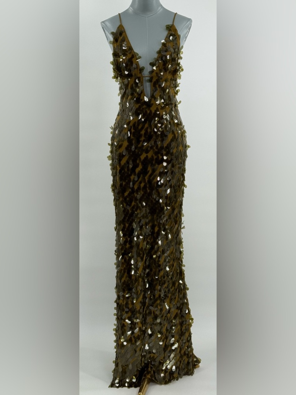 🆕 MISHA COLLECTION 🧿 NWOT Sapphire Sequins Maxi Dress, Olive - Sz L US 8 - Picture 2 of 16